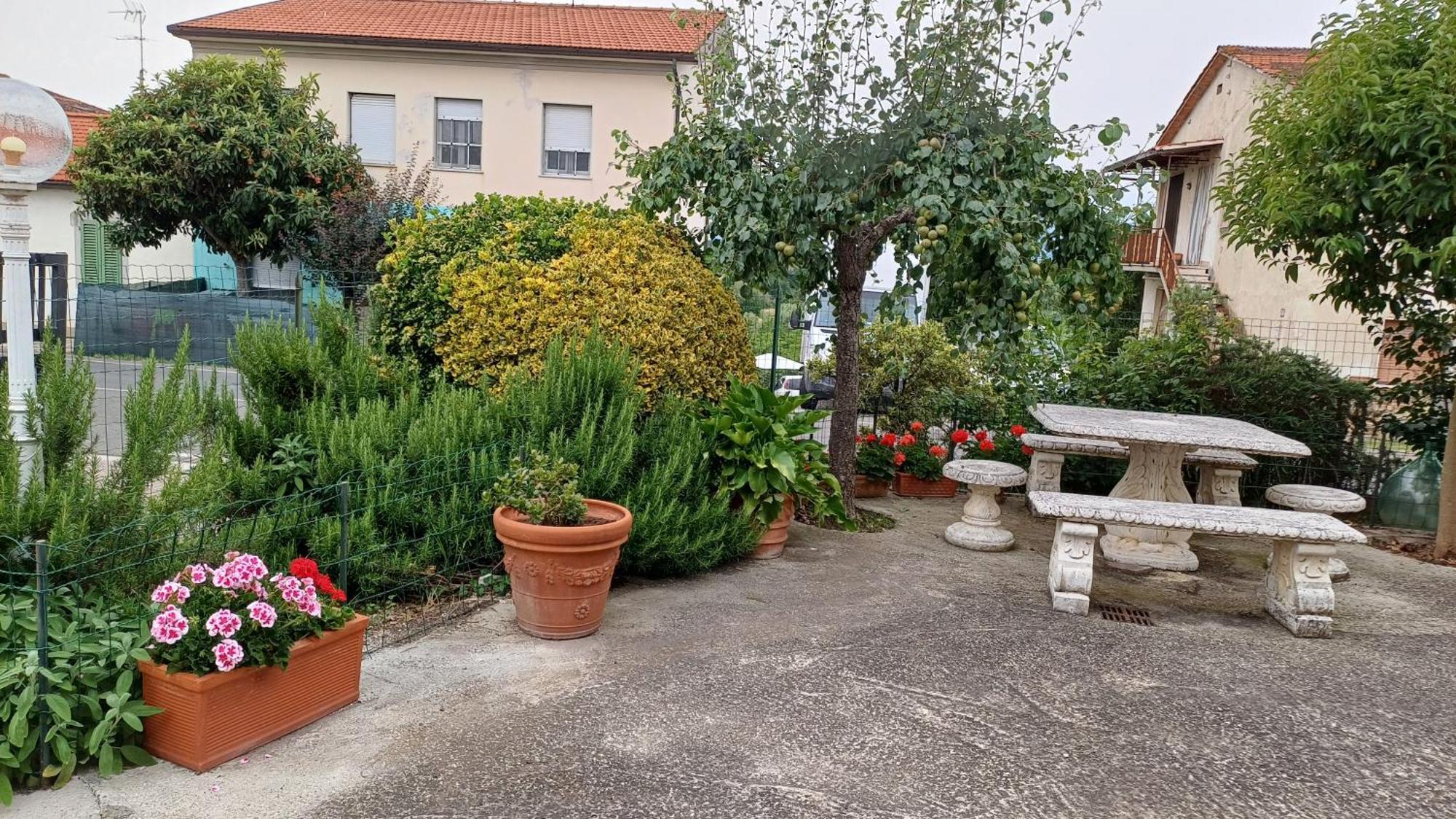 Casa Vacanze Luisa Lazzeretto Exterior photo